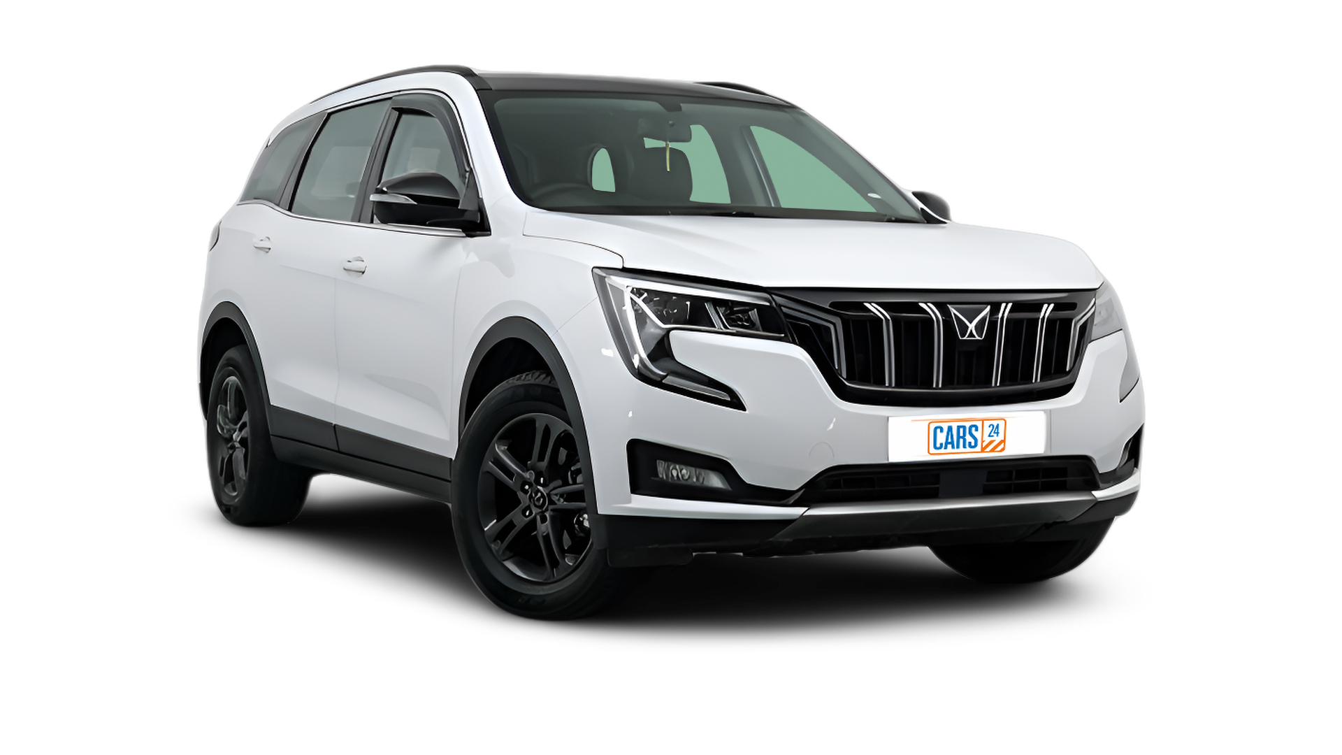 2022 Mahindra XUV700 - SUV - Petrol - Manual - ₹9.12 lakh